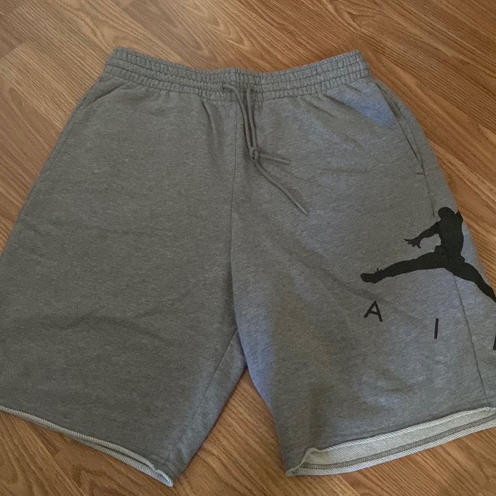 Jordan jumpman logo shorts